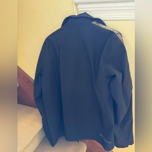 Wear only 2 times. Outgrown- need to sell